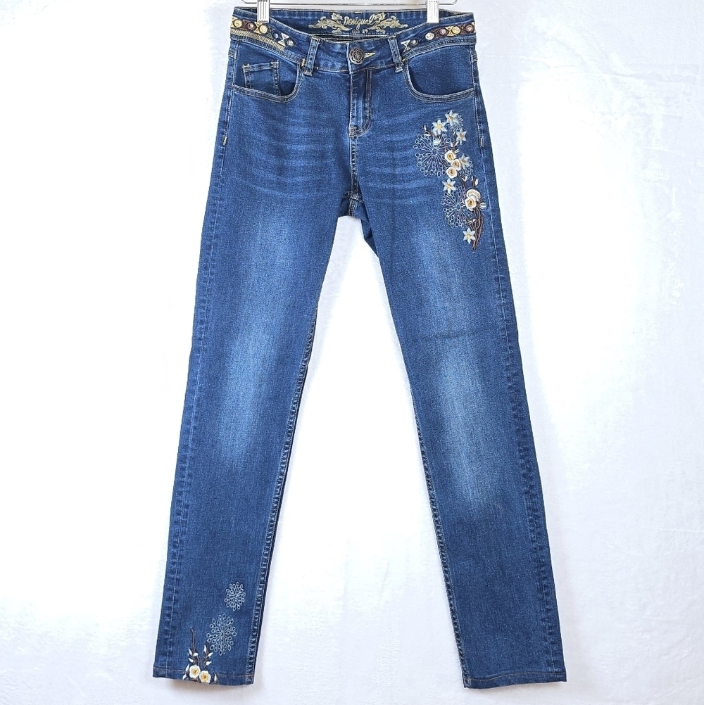 Desigual Exotic Jeans Women's Sz 29 Dark Wash Slim Fit Flower Embroidered